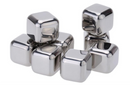Kit 8 Cubos de Gelo Artificial em Aço Inox Reutilizável Com Pegador Drinks Whisky